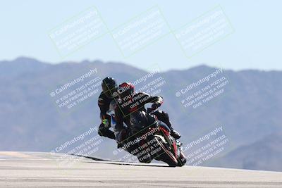 media/Oct-13-2025-Moto Forza (Mon) [[a66d839500]]/3-B Group/Session 4 (Turn 9)/
